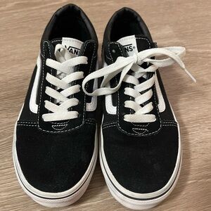 Vans Classic Black and White Low-Tops
